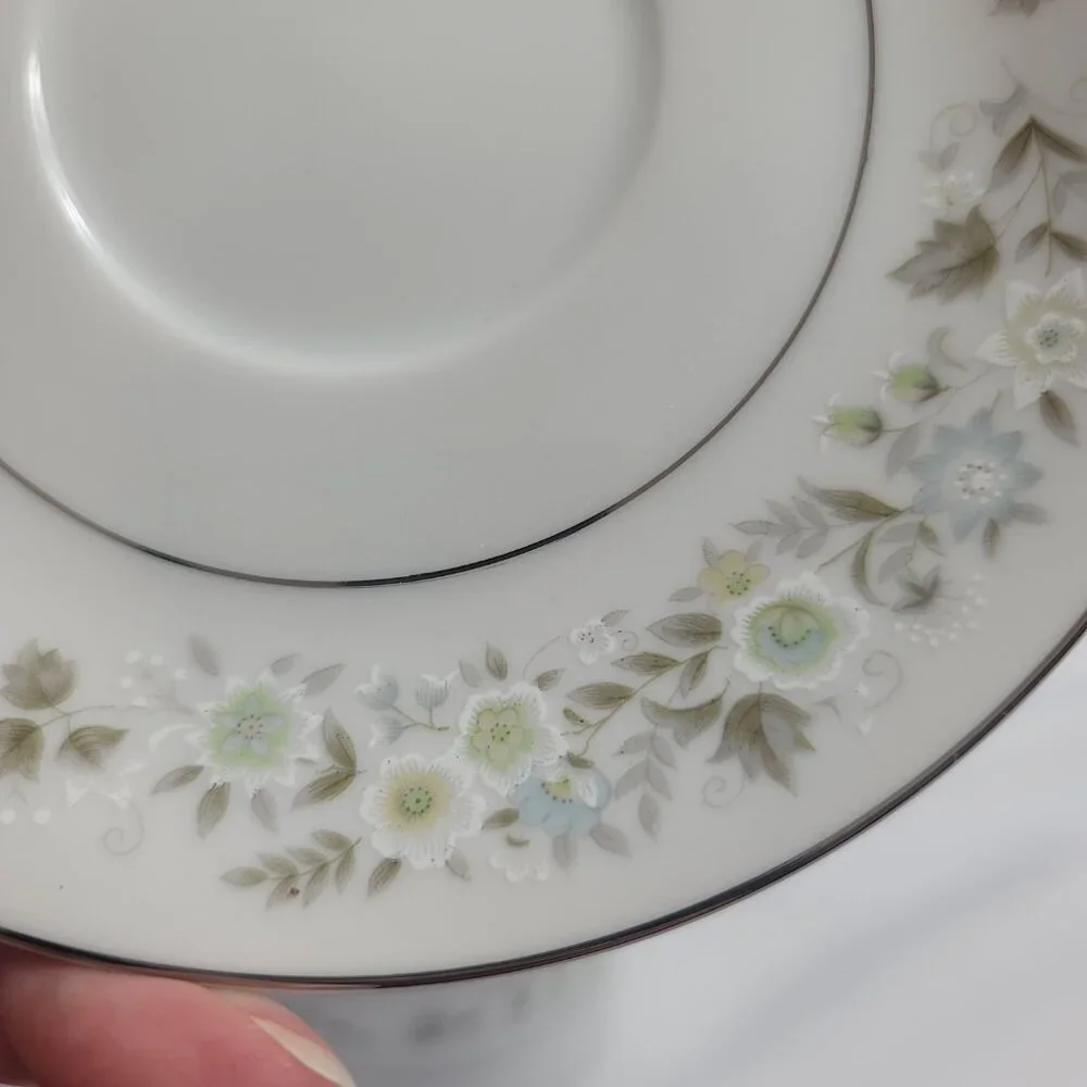 FOUR Imperial China Wild Flower Cup & Saucer Sets Green Blue & White Flowers